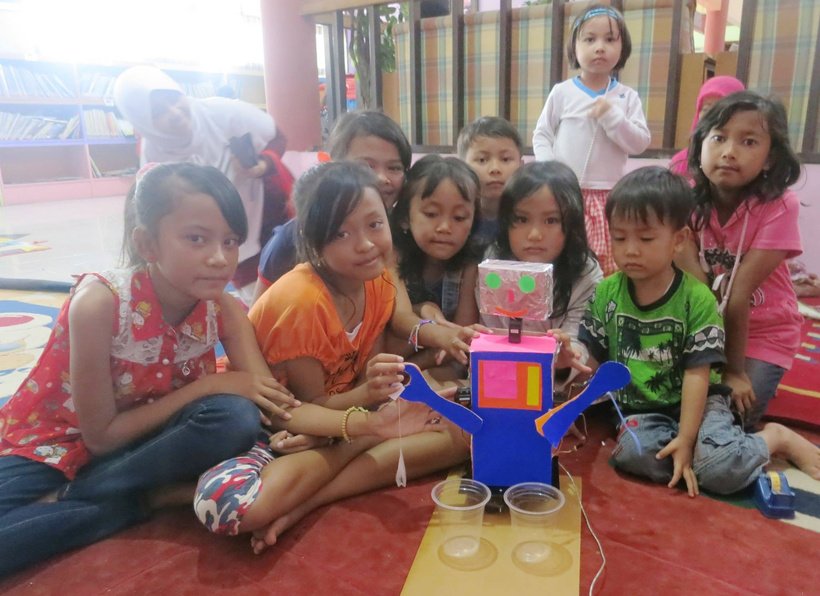 Kegiatan belajar Robomi